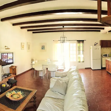 Villa Brasil Caparica Lisboa Casa vacanze Marco Cabaco